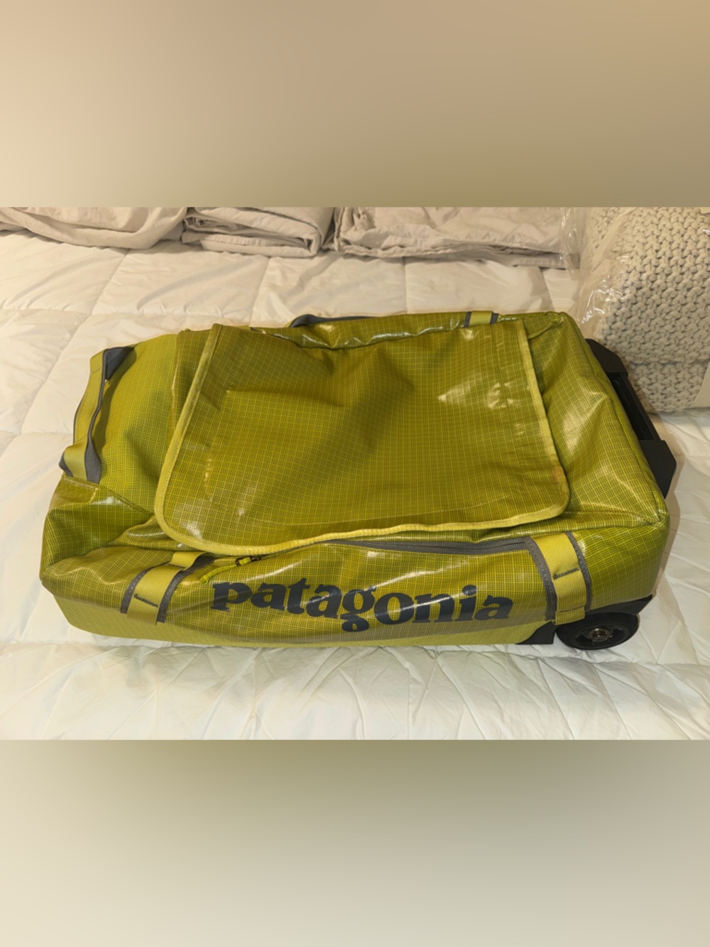 Patagonia Duffel with wheels